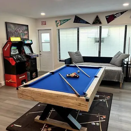 Modern Tropical Oasis With Arcade, Hottub & Minigolf Vila Hollywood Exterior foto